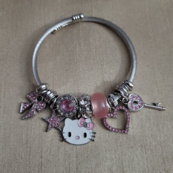 Hello Kitty pink & silver charm bracelet - Picture 1 of 2